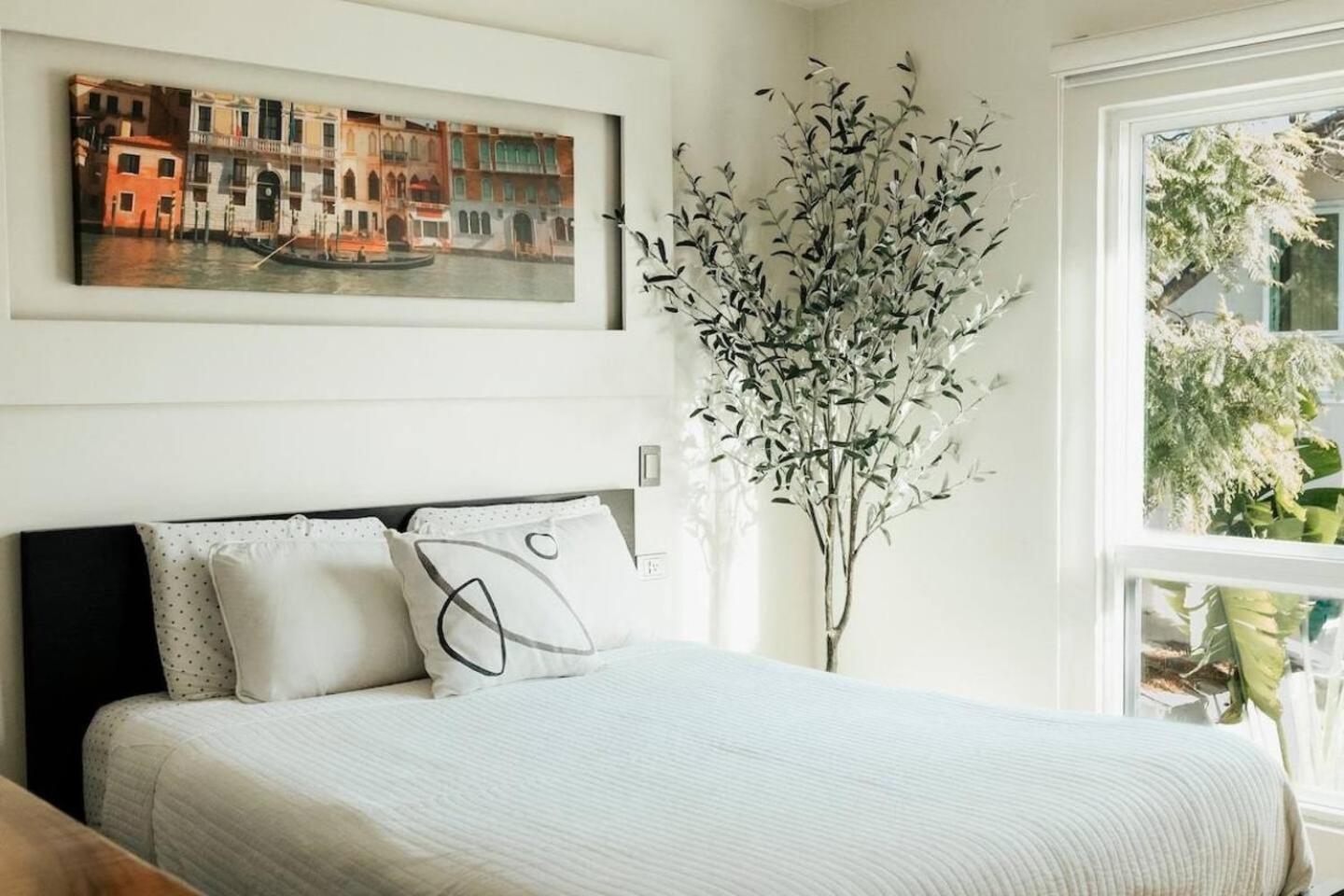 Studio 112 - Stay In Style, Stay Central Ensenada Buitenkant foto